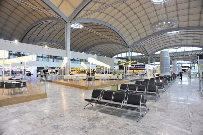 rothbiz-macalloy-alicante-airport